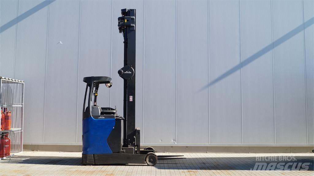 Linde R16HD Reach trucks