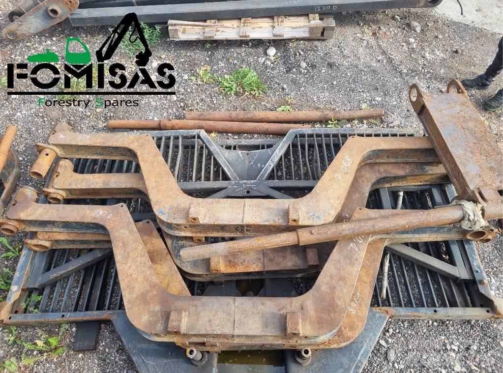 Valmet 890.1 Bunks Forwarder cranes