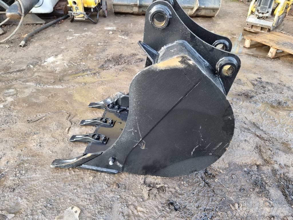 JCB 3CX / 4CX Buckets