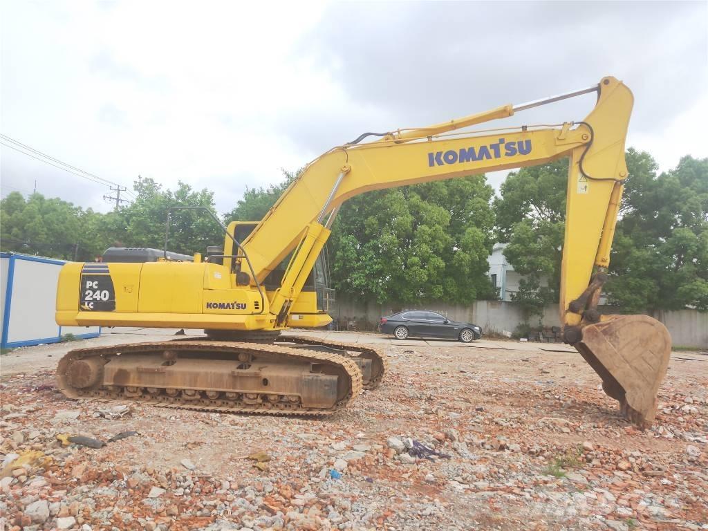 Komatsu PC 240 LC-8 Crawler excavators