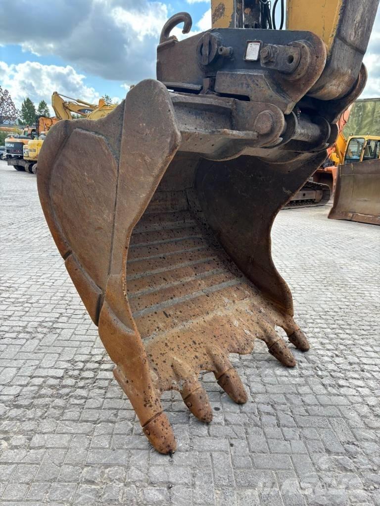 CAT 330 B L Crawler excavators