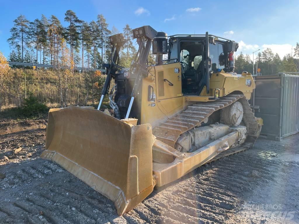CAT D6 Crawler dozers