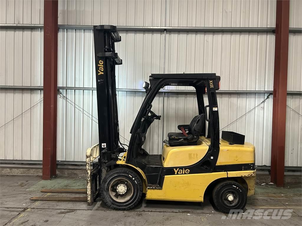 Yale GDP35VX Diesel trucks