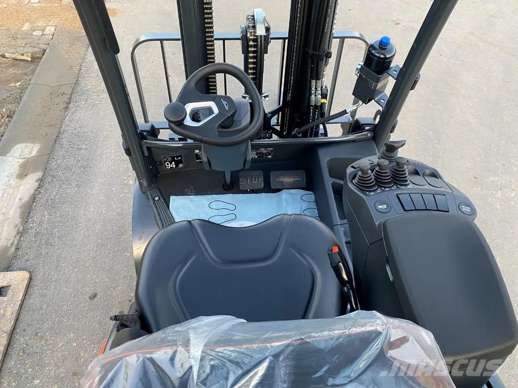 Linde H25T-01 LPG trucks