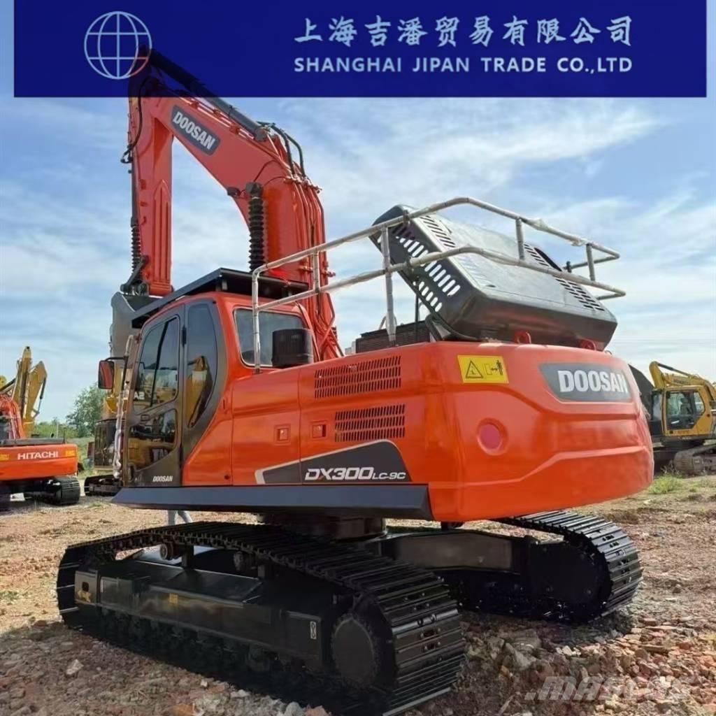 Doosan DX 300 Crawler excavators