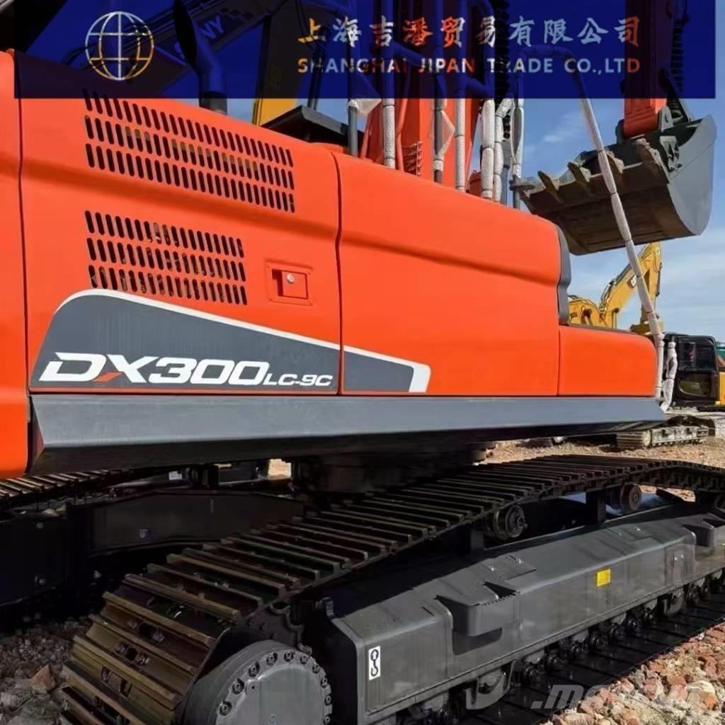 Doosan DX 300 Crawler excavators
