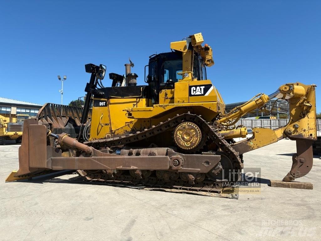 CAT D 9 T Crawler dozers