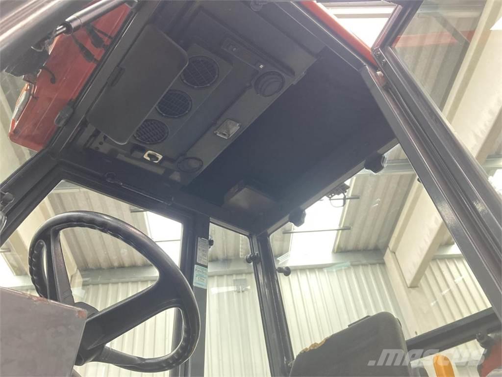 Kubota B2110 Compact tractors