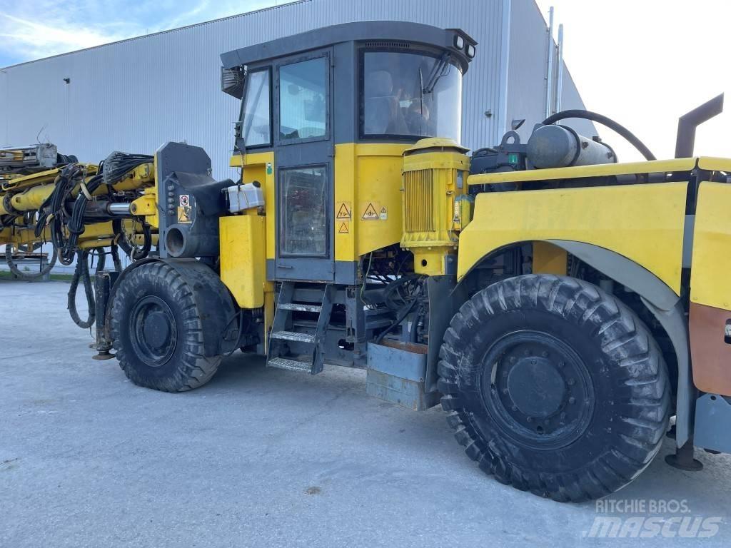 Atlas Copco L 2 C Horizontal Directional Drilling Equipment