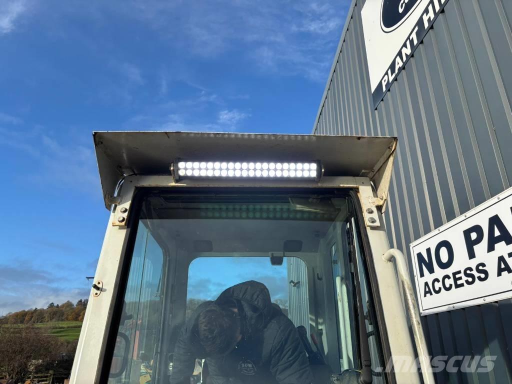 Takeuchi TB 228 Mini excavators < 7t (Mini diggers)