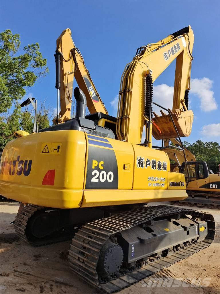 Komatsu PC 200 Crawler excavators