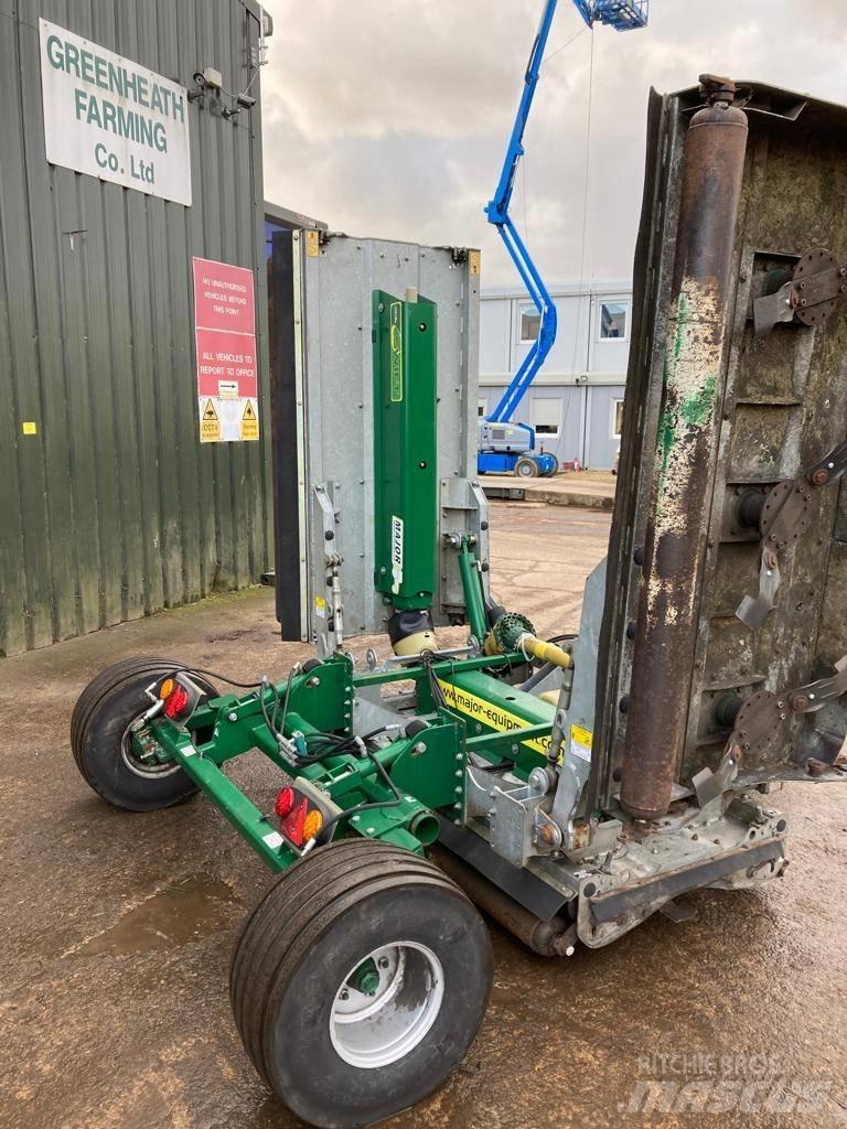 Major MJ71-600T Pasture mowers and toppers