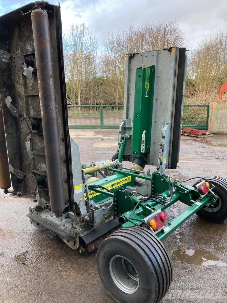Major MJ71-600T Pasture mowers and toppers