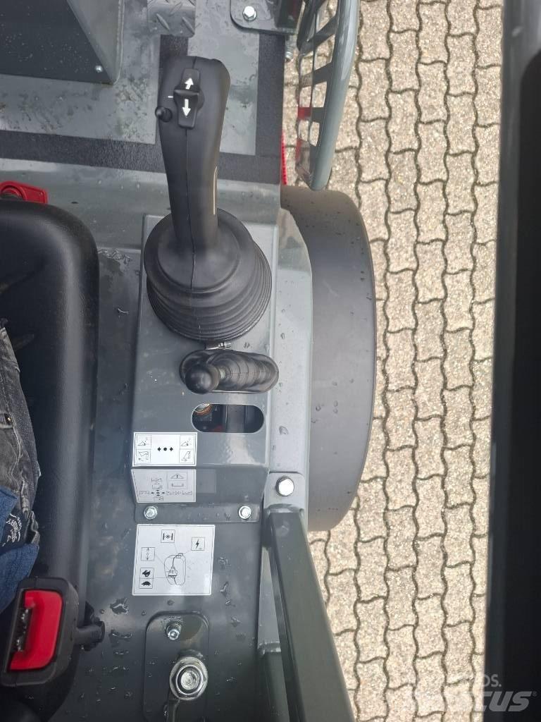 Weidemann 1280 Mini loaders