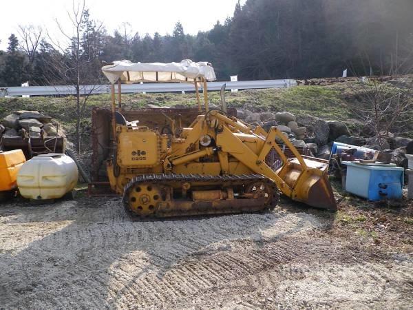 Komatsu D20S-3 Crawler dozers