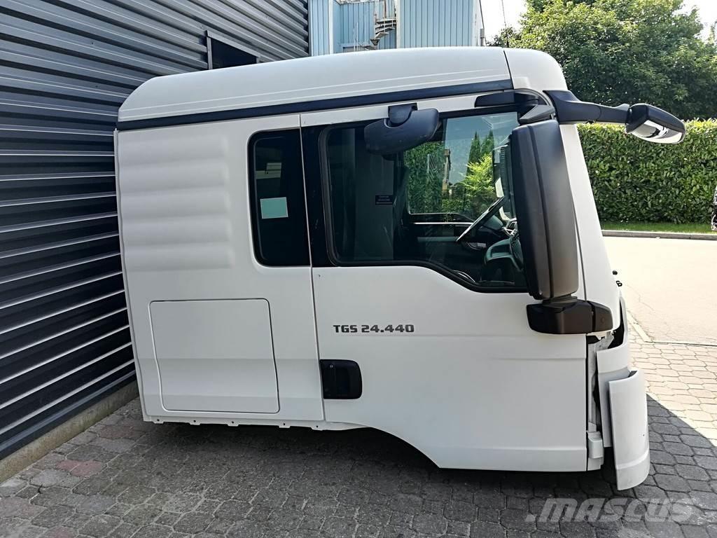MAN TGS EURO 5 Cabins and interior