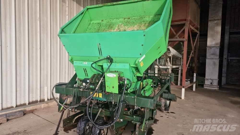 Dewulf PM20 Potato planters