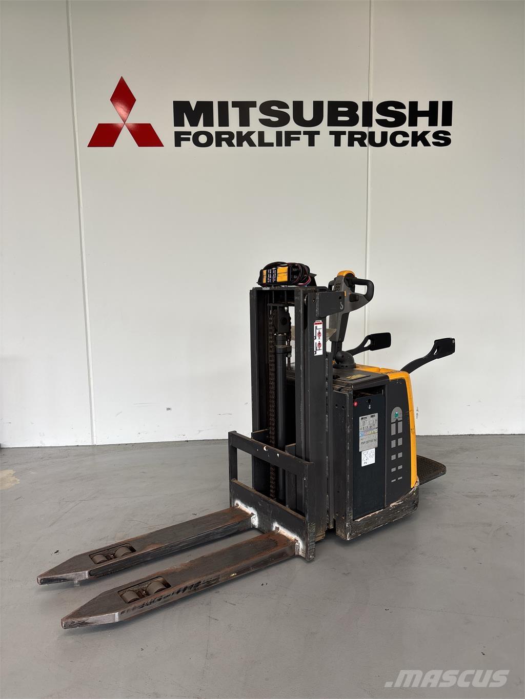 Atlet PSP160 Self propelled stackers