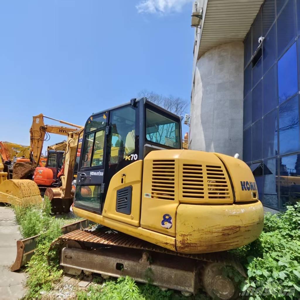 Komatsu PC 70-8 Crawler excavators