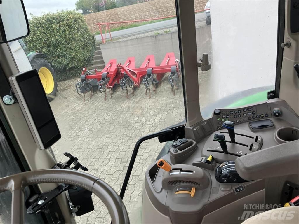 John Deere 6120M Tractors