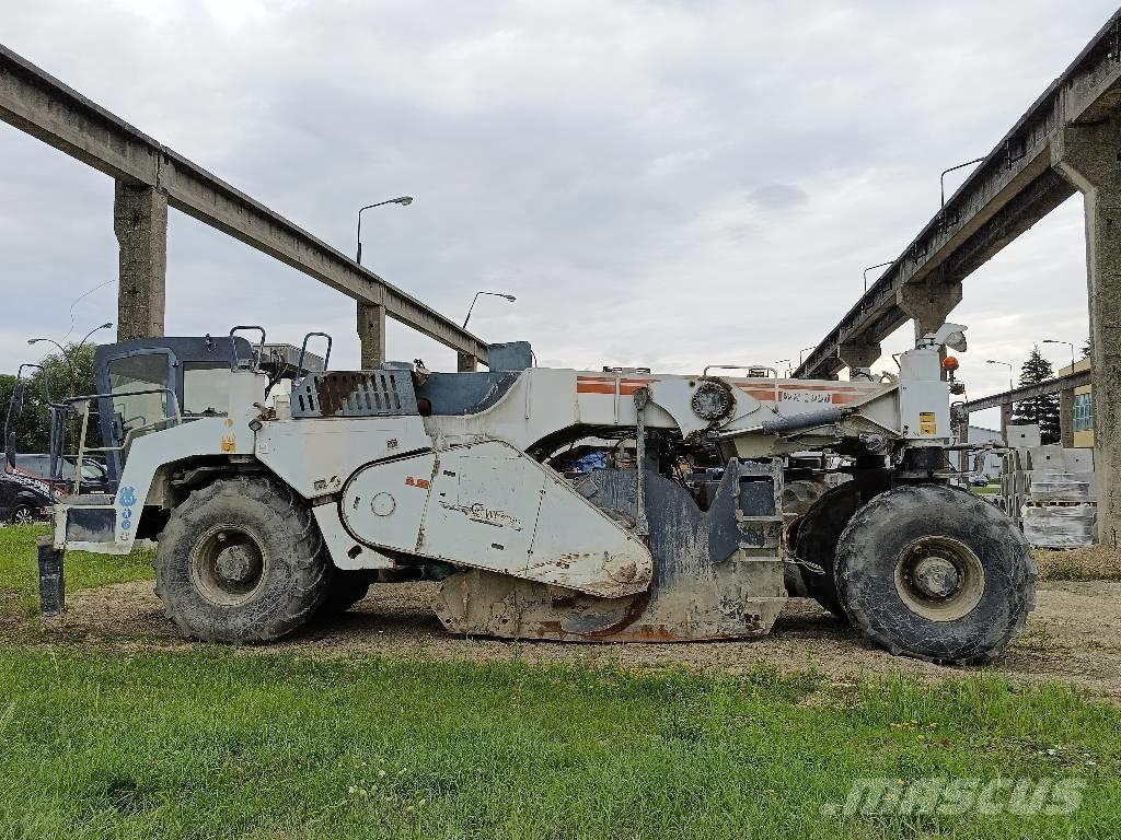Wirtgen WR 2000 Asphalt recyclers