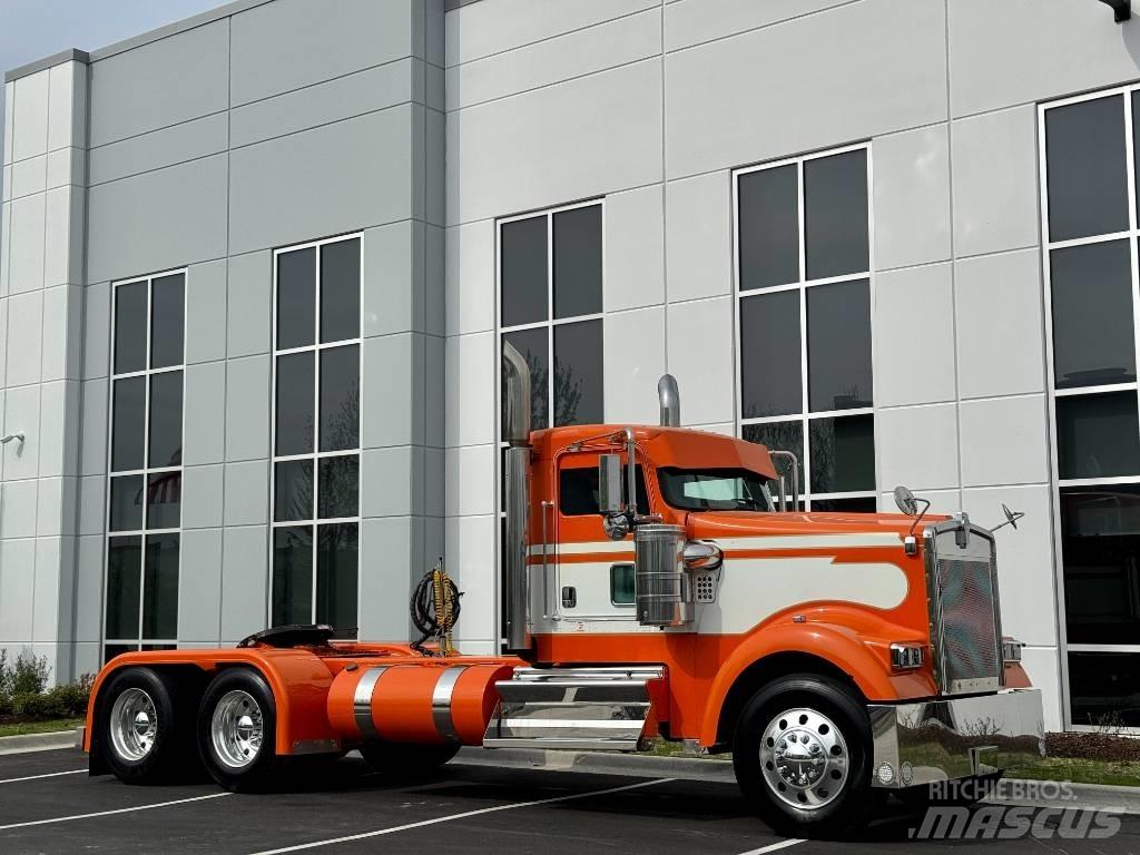 Kenworth W900 Tractor Units