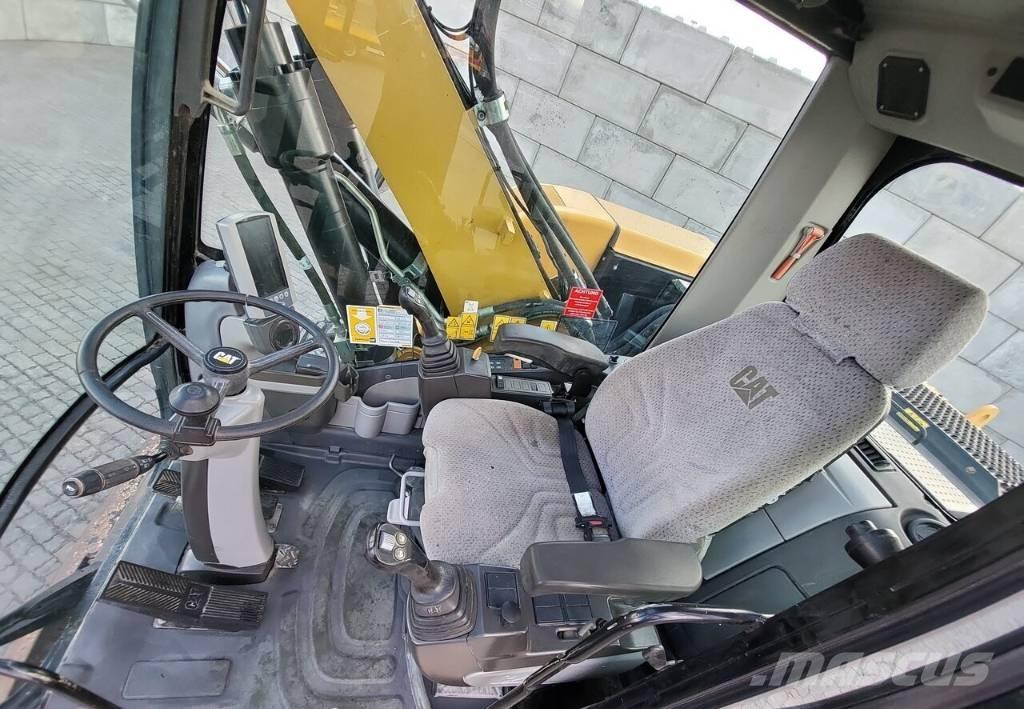 CAT M313 D Wheeled excavators