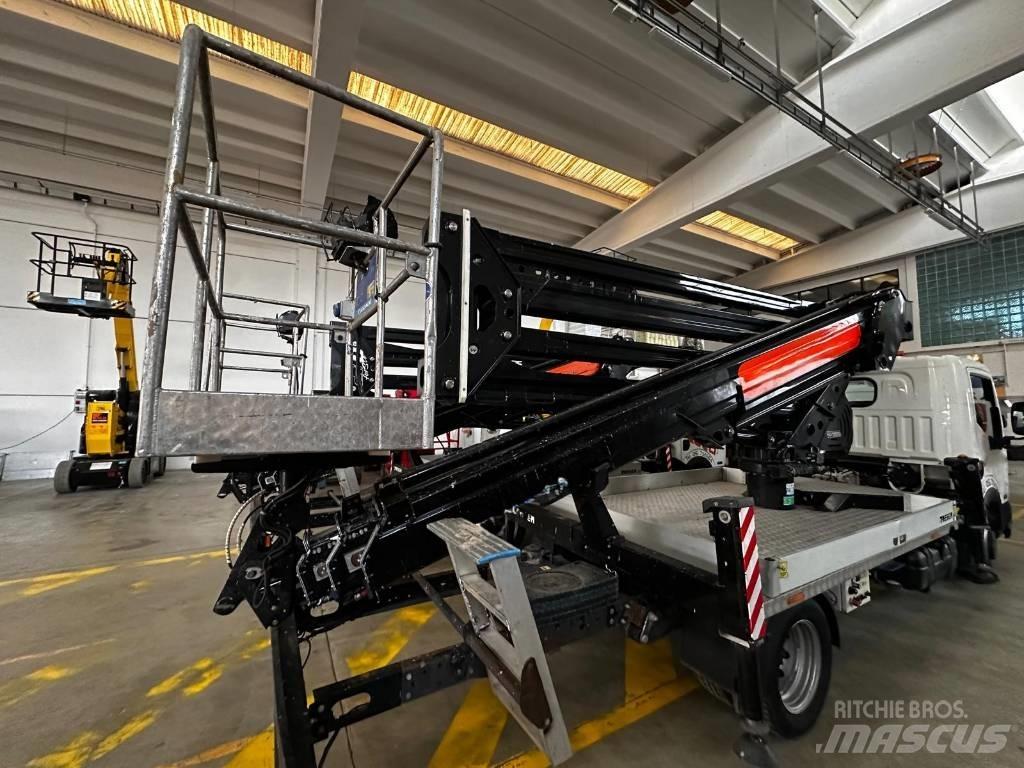 Socage 28 metri Truck & Van mounted aerial platforms