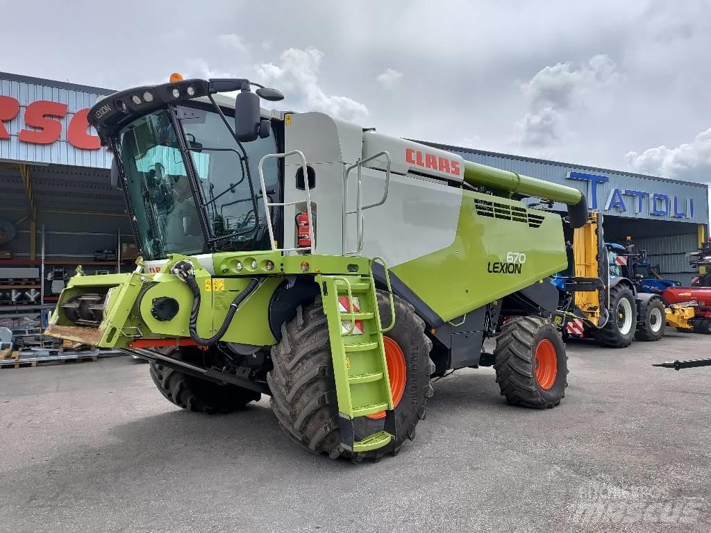 CLAAS Lexion 670 Combine harvesters