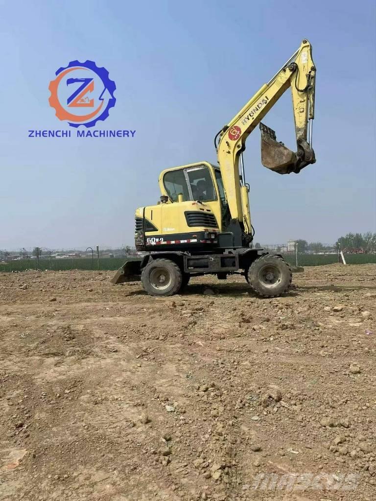 Hyundai 60 W Wheeled excavators
