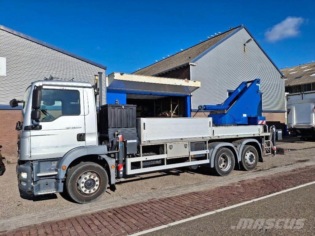 MAN TGM 26.340 6x2 Box body trucks