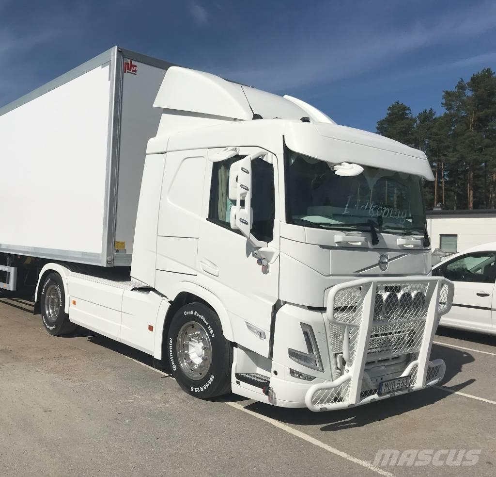 Volvo FM 380 4x2 Tractor Units