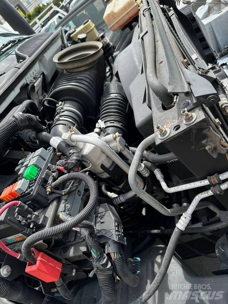 GMC Topkick C 6500 Chassis Cab trucks