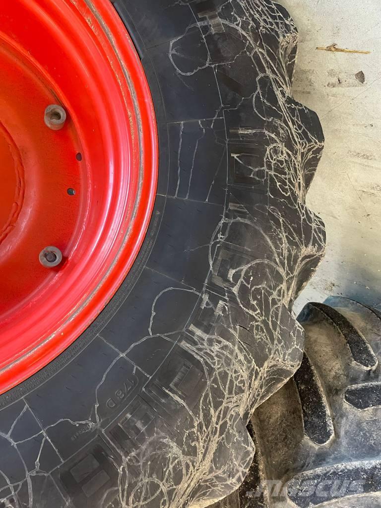 Michelin 710/85R38 Tyres, wheels and rims