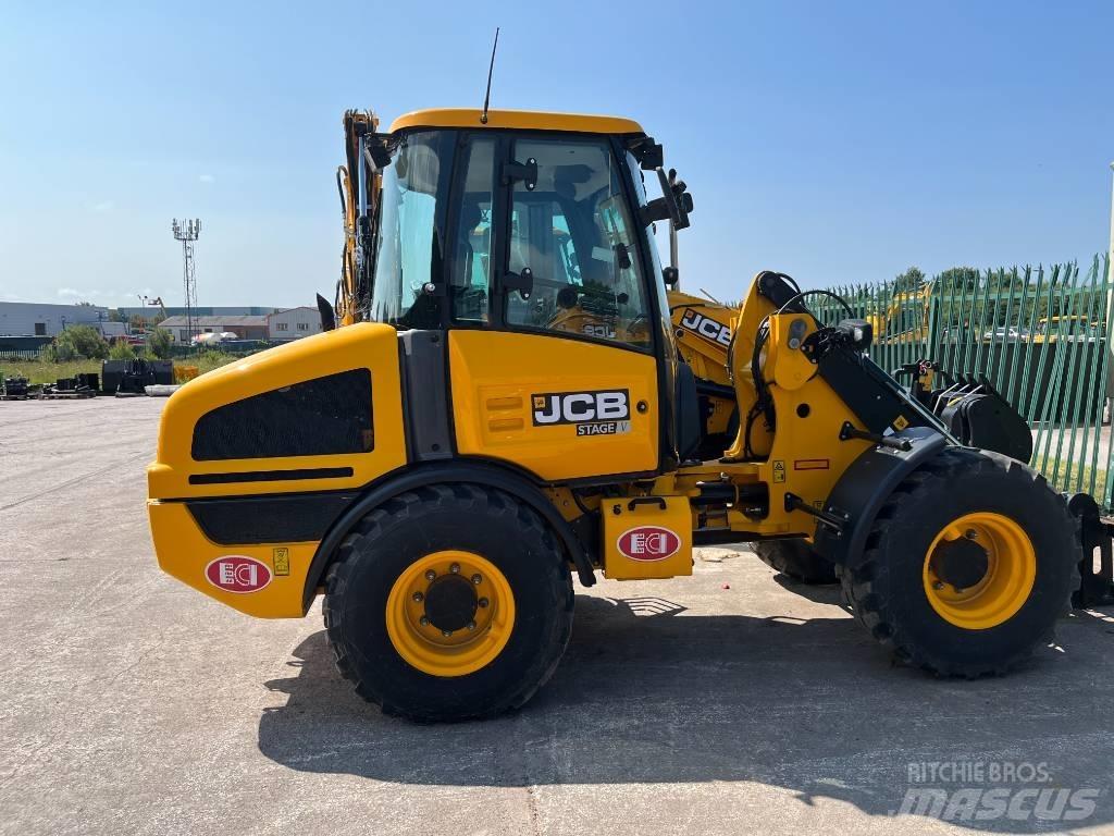 JCB 407 agri demo Tractors