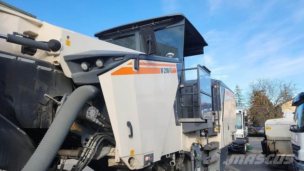 Wirtgen W210 FI Concrete Stone machines