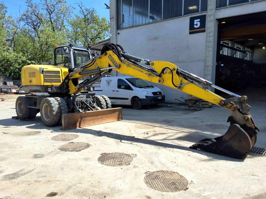 Wacker Neuson EW 100 Wheeled excavators