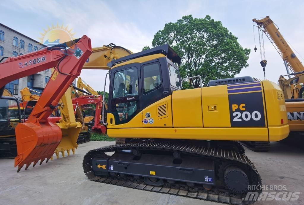 Komatsu PC 200-7 Crawler excavators