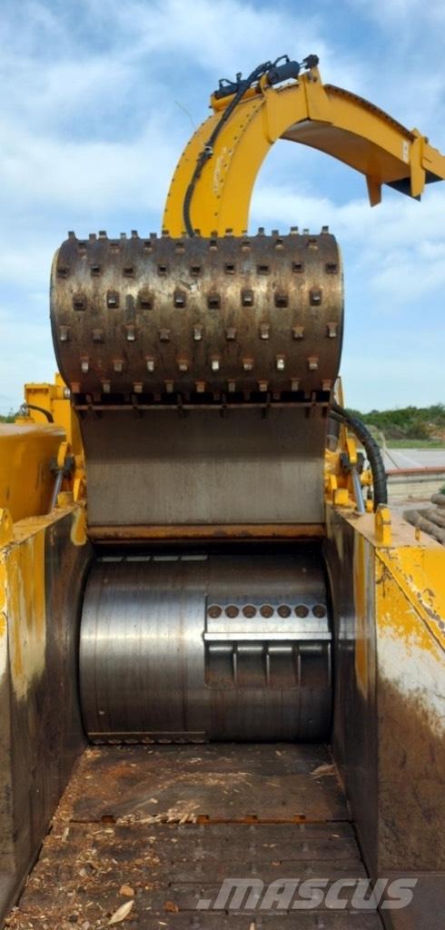 CBI Chipmax 484VR Wood chippers