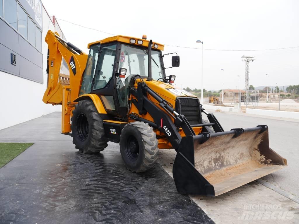 CAT 442 D Backhoe loaders