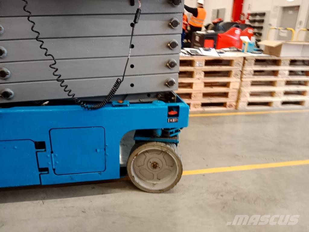 Genie GS 4047 Scissor lifts