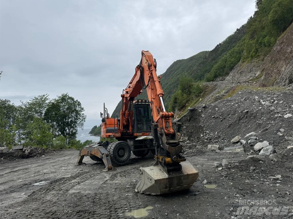 Doosan 140 W Wheeled excavators