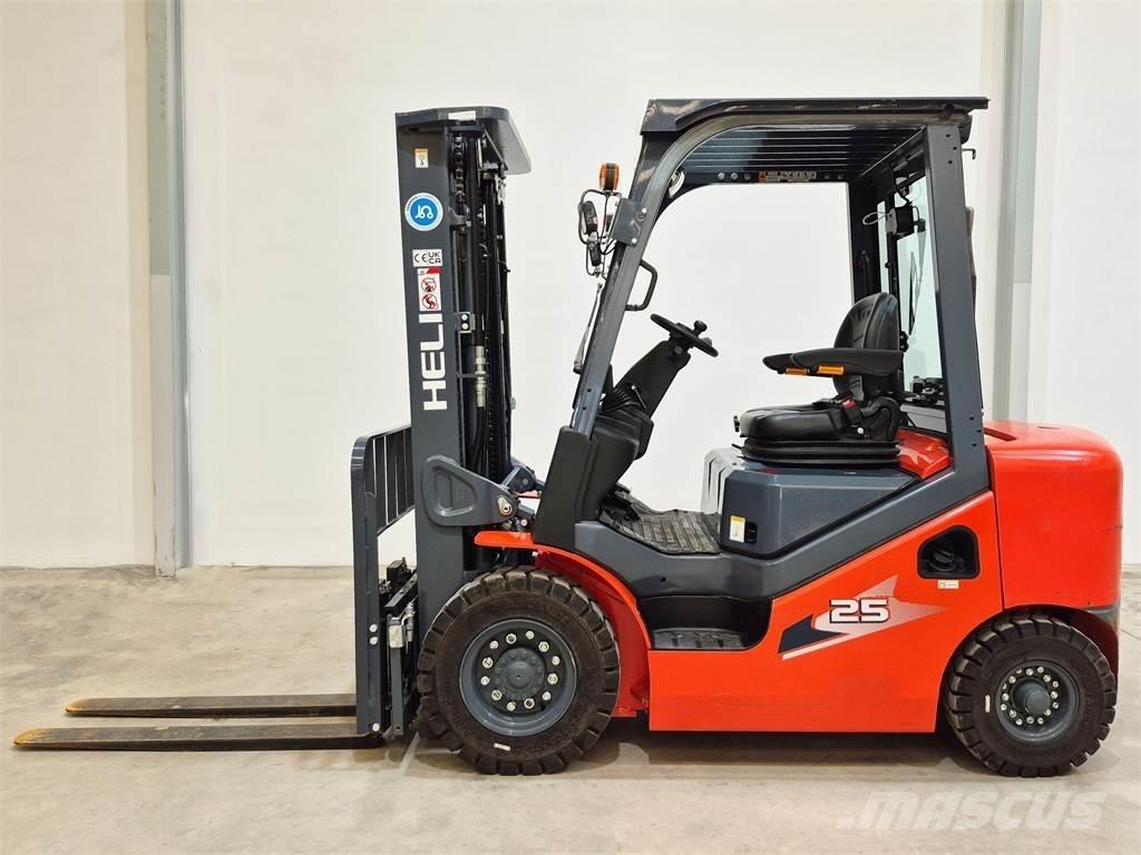 Heli CPCD25 XC26H Diesel trucks