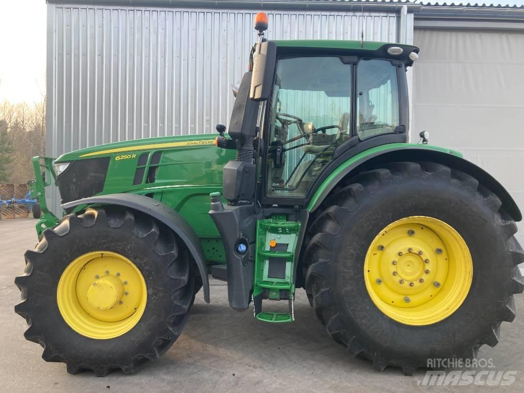 John Deere 6250 R Tractors