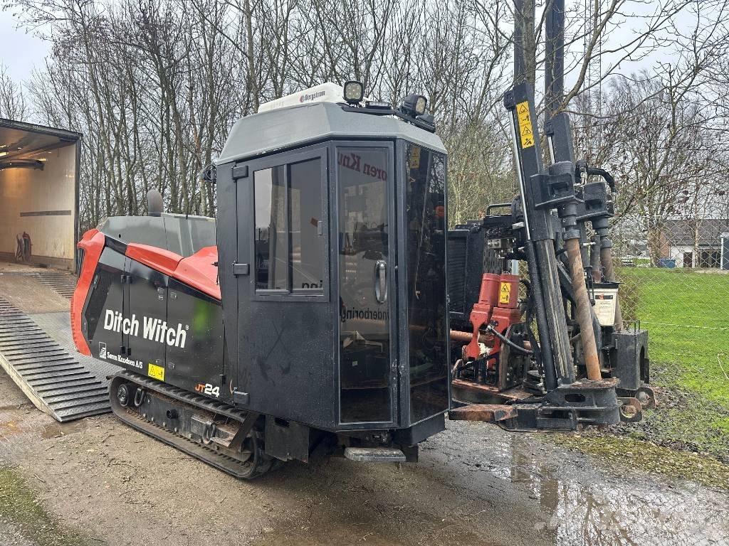 Ditch Witch JT 24 Horizontal Directional Drilling Equipment