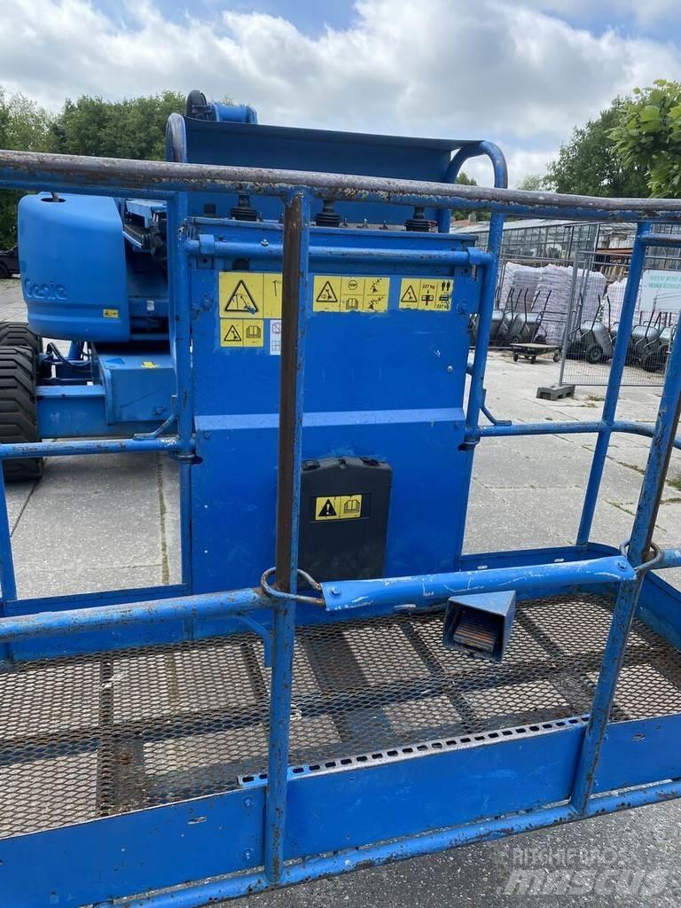 Genie Z45/25 Articulated boom lifts
