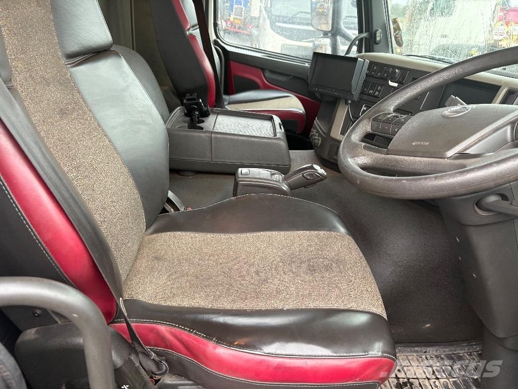 Volvo FM 450 Crane trucks