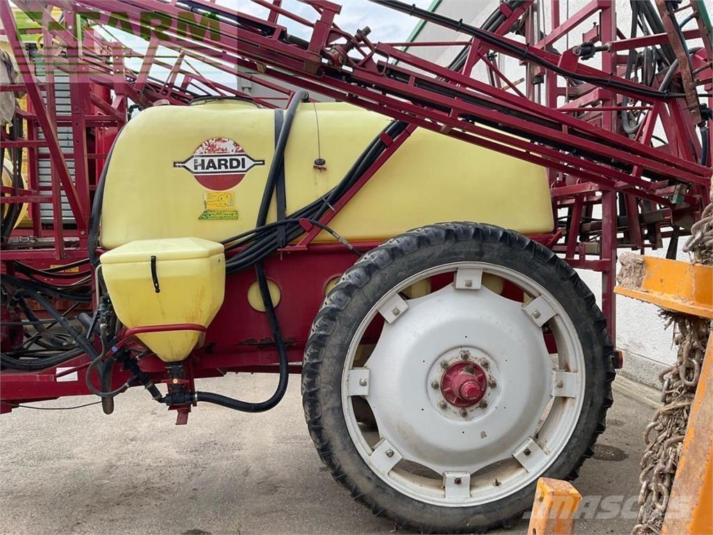Hardi Commander Trailed sprayers