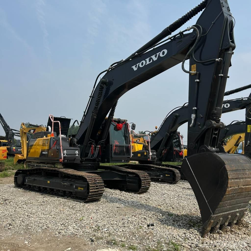 Volvo 300 Crawler excavators