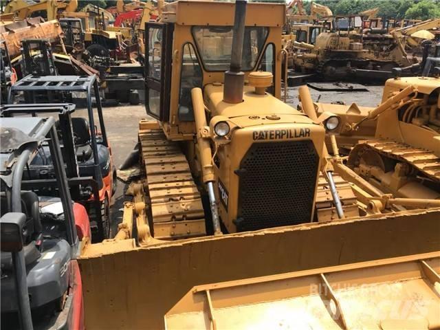 CAT D6D Crawler dozers